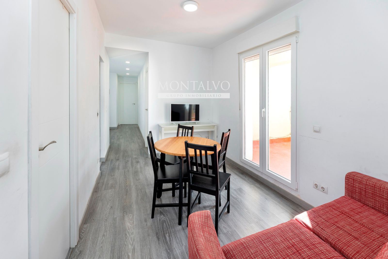 Flat to rent in Santa Bárbara, 4, Centro - Sagrario