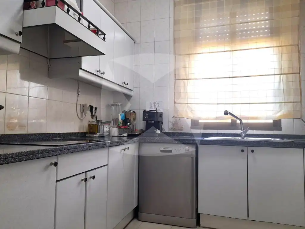 Cuina de Casa o xalet en venda en Badajoz amb Aire condicionat, Jardí privat i Traster