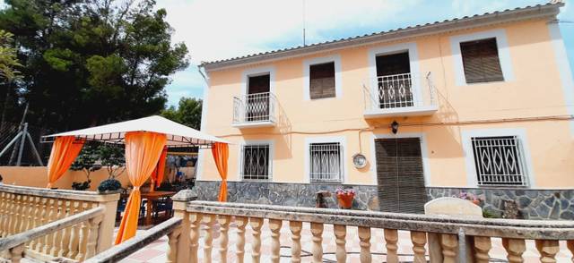 Casa-chalet en Venta en Calle Generalife, 1 en Arenas del Rey