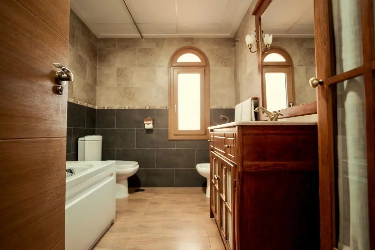 Bathroom of Houses for rent in Elche / Elx  with Air Conditioner, Heating and Private garden