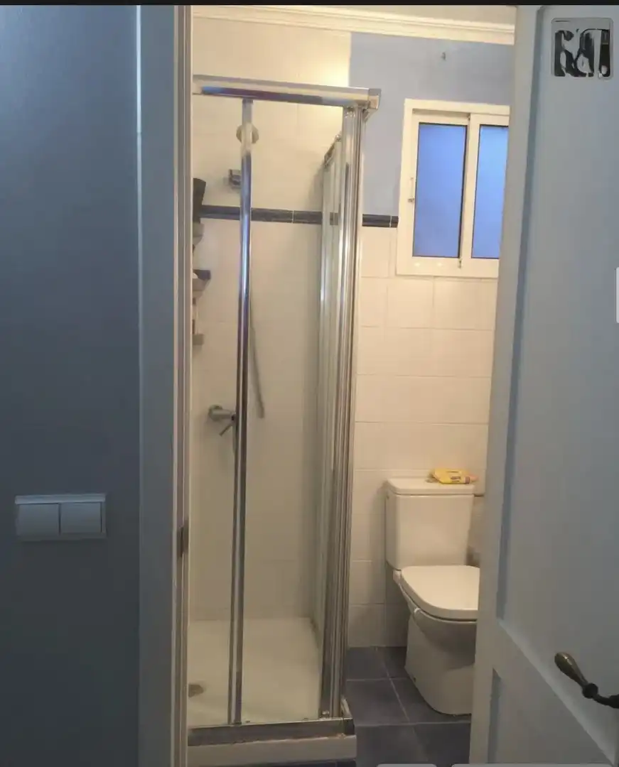 Baño de Piso para compartir en San Roque con Jardín privado, Parquet y Terraza