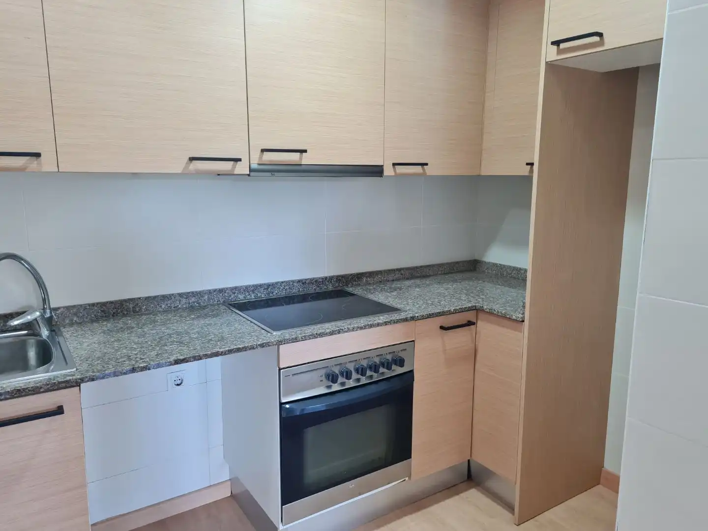 Flat with lift for sale in Esteve Mogàs 26, imagen 6