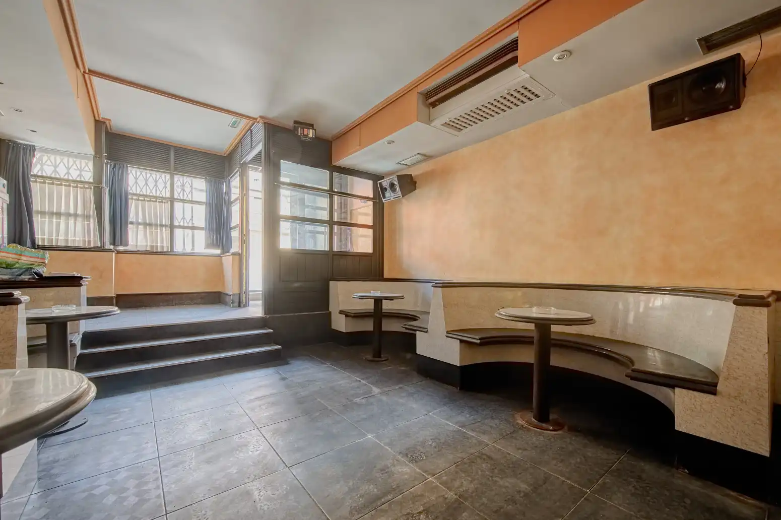 Commercial properties for sale in Puente la Reina / Gares  with Furnished