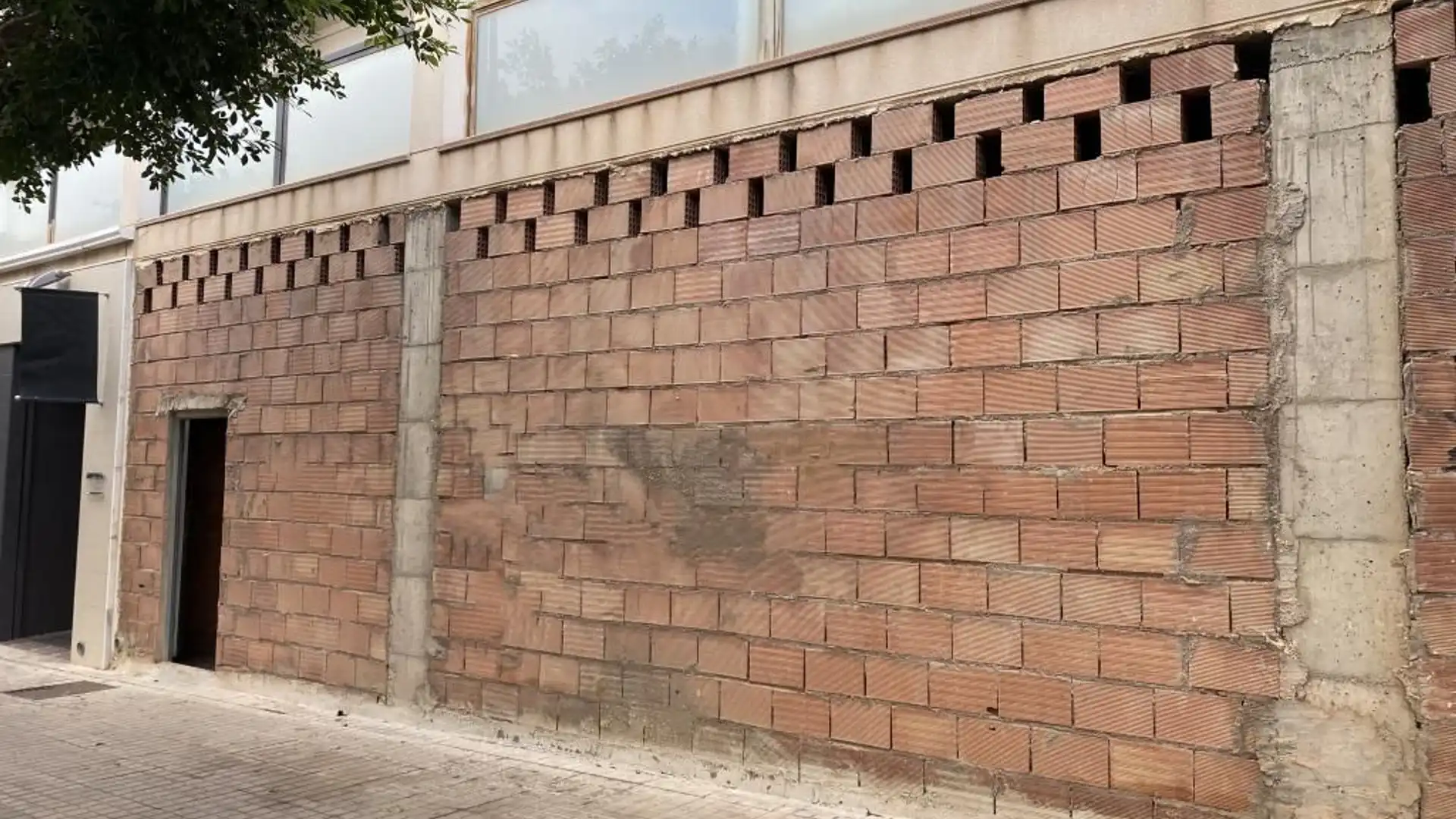 Vista exterior de Local en venta en Huércal de Almería