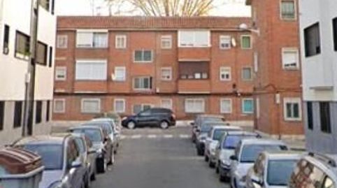 Foto 2 de Piso en venta en Calle Aguila, Pajarillos Bajos, Valladolid Capital
