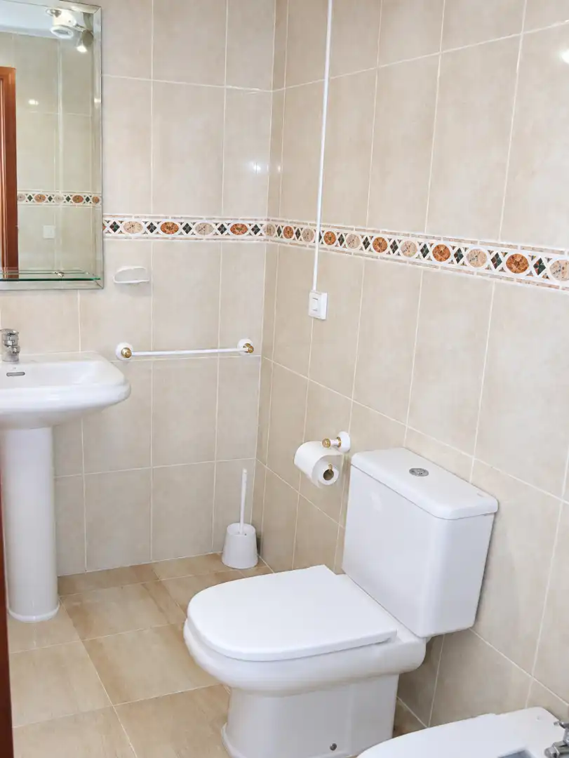 Bany de Pis en venda en Fuengirola amb Terrassa