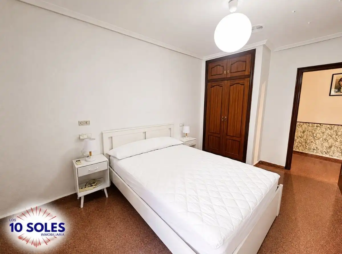 Schlafzimmer von Wohnungen zur Miete in Orihuela mit Klimaanlage, Heizung und Terrasse