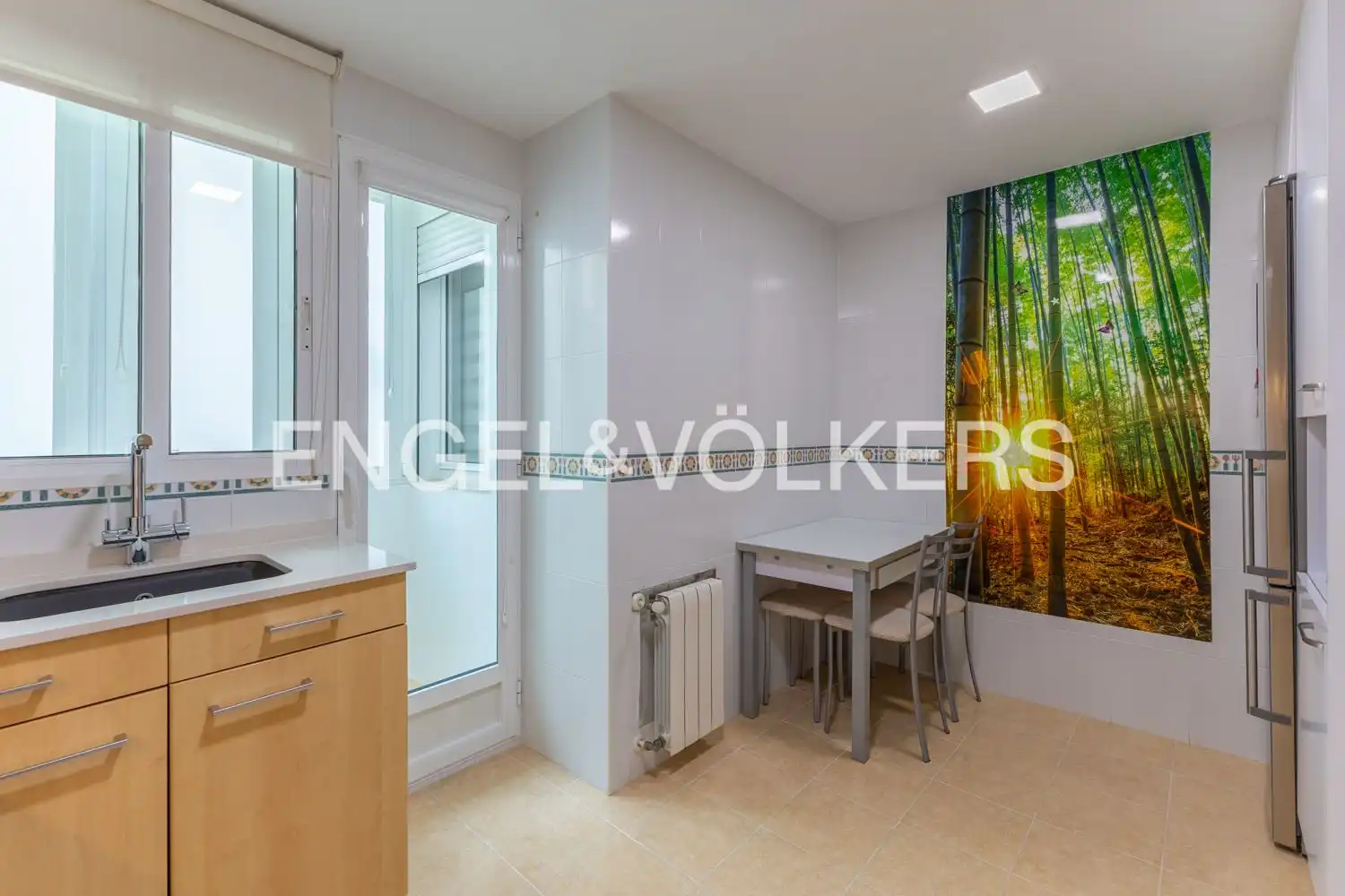 Kitchen of Flat for sale in Valencia  with Air Conditioner and Heating