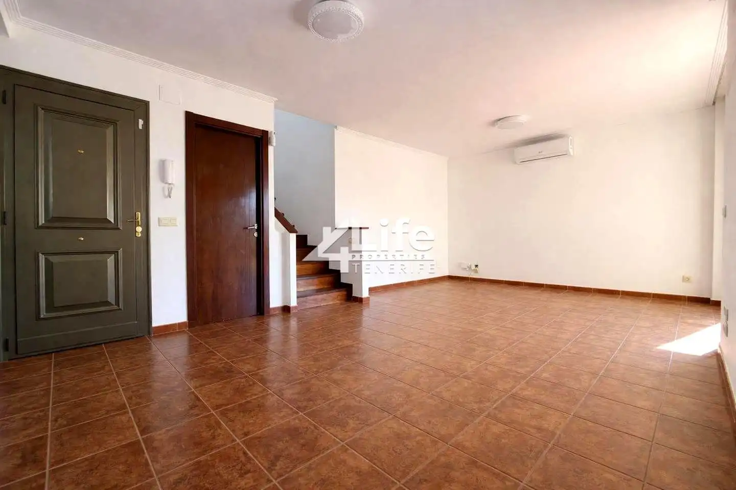 Sala de estar de Casa o chalet en venta en Granadilla de Abona con Aire acondicionado, Jardín privado y Terraza