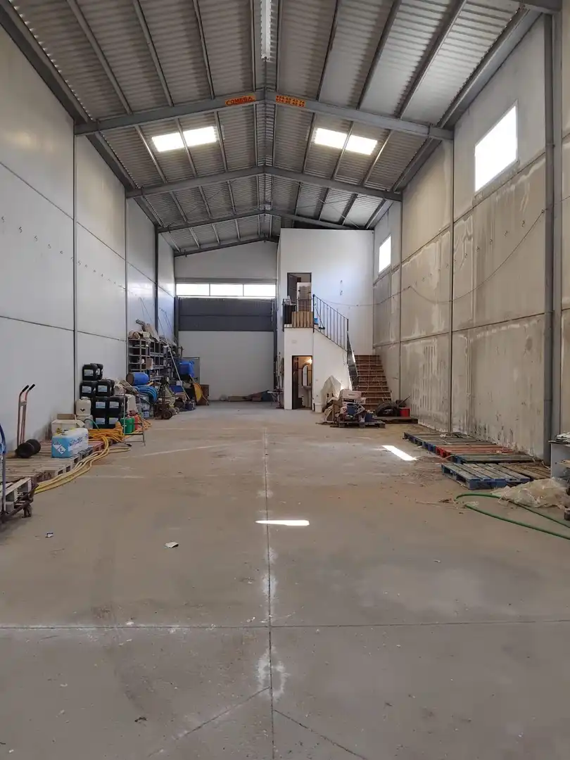 Nave industrial en venta en Palomares del Río, imagen 3