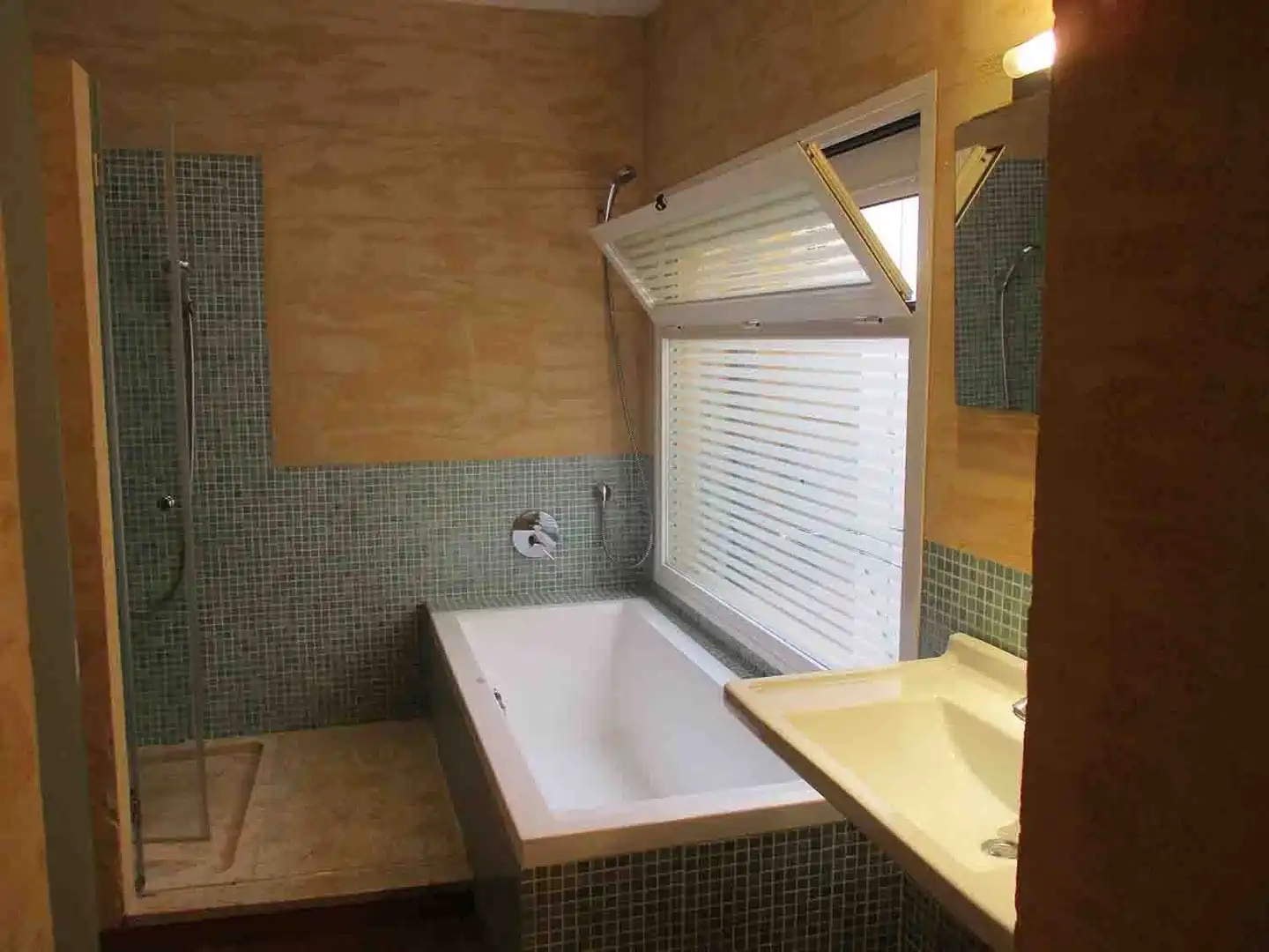 Bathroom of Flat for sale in Marratxí  with Air Conditioner, Heating and Terrace