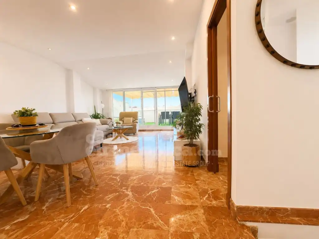 Living room of Flat for sale in Ciutadella de Menorca  with Air Conditioner and Terrace