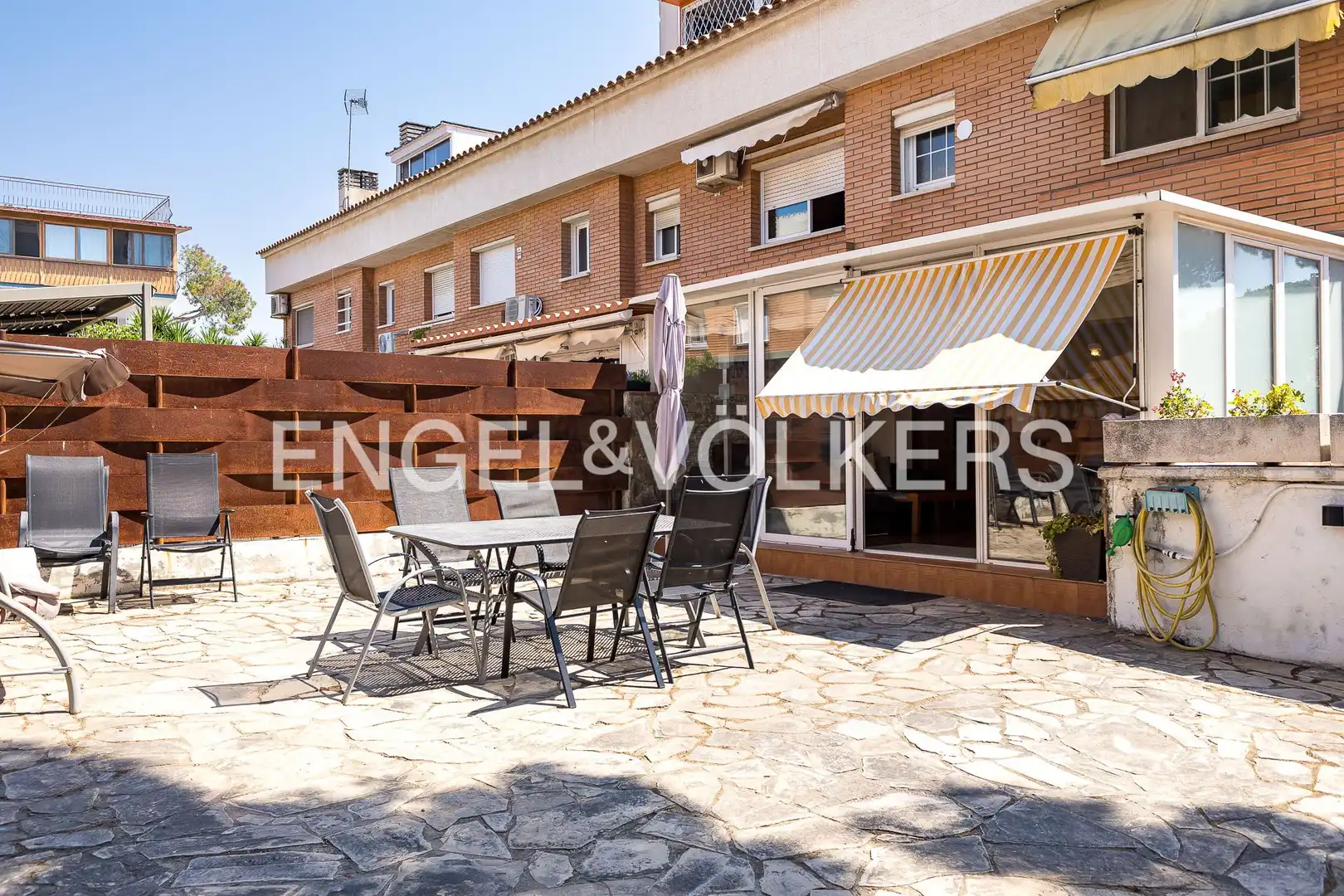 Terrassa de Casa o xalet en venda en Gavà amb Calefacció, Jardí privat i Terrassa
