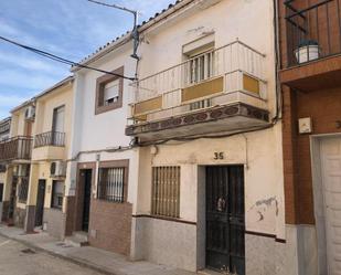 Vista exterior de Casa adosada en venda en Linares