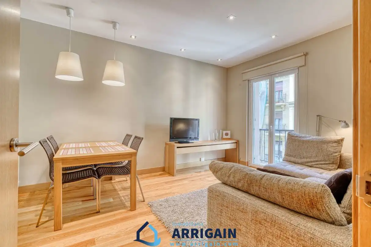 Flat for rent in Usandizaga Kalea, Gros