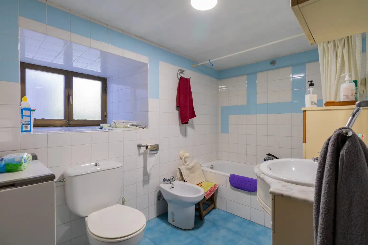 Baño de Casa adosada en venta en Orbaitzeta con Calefacción, Jardín privado y Balcón