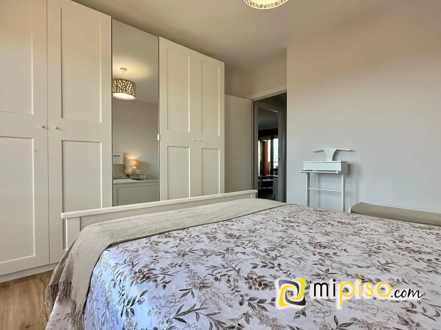 Schlafzimmer von Wohnung zur Miete in Laredo mit Heizung, Terrasse und Möbliert