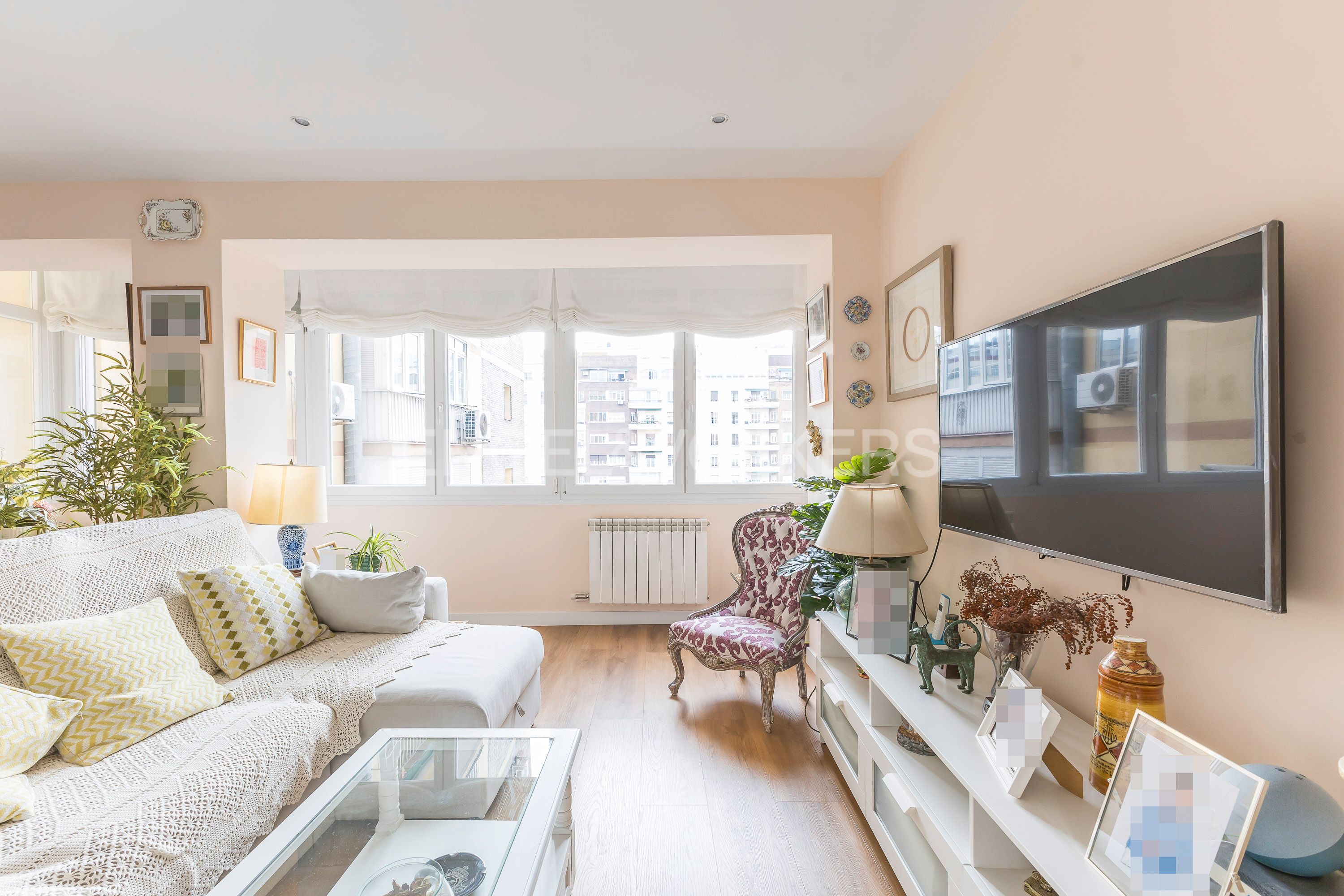 Sala de estar de Apartamento en venta en  Madrid Capital con Calefacción