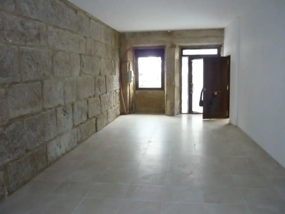 Local comercial de lloguer a Rúa de San Francisco