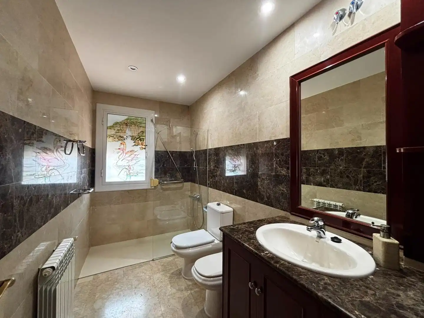 Baño de Piso en venta en Sabadell con Calefacción