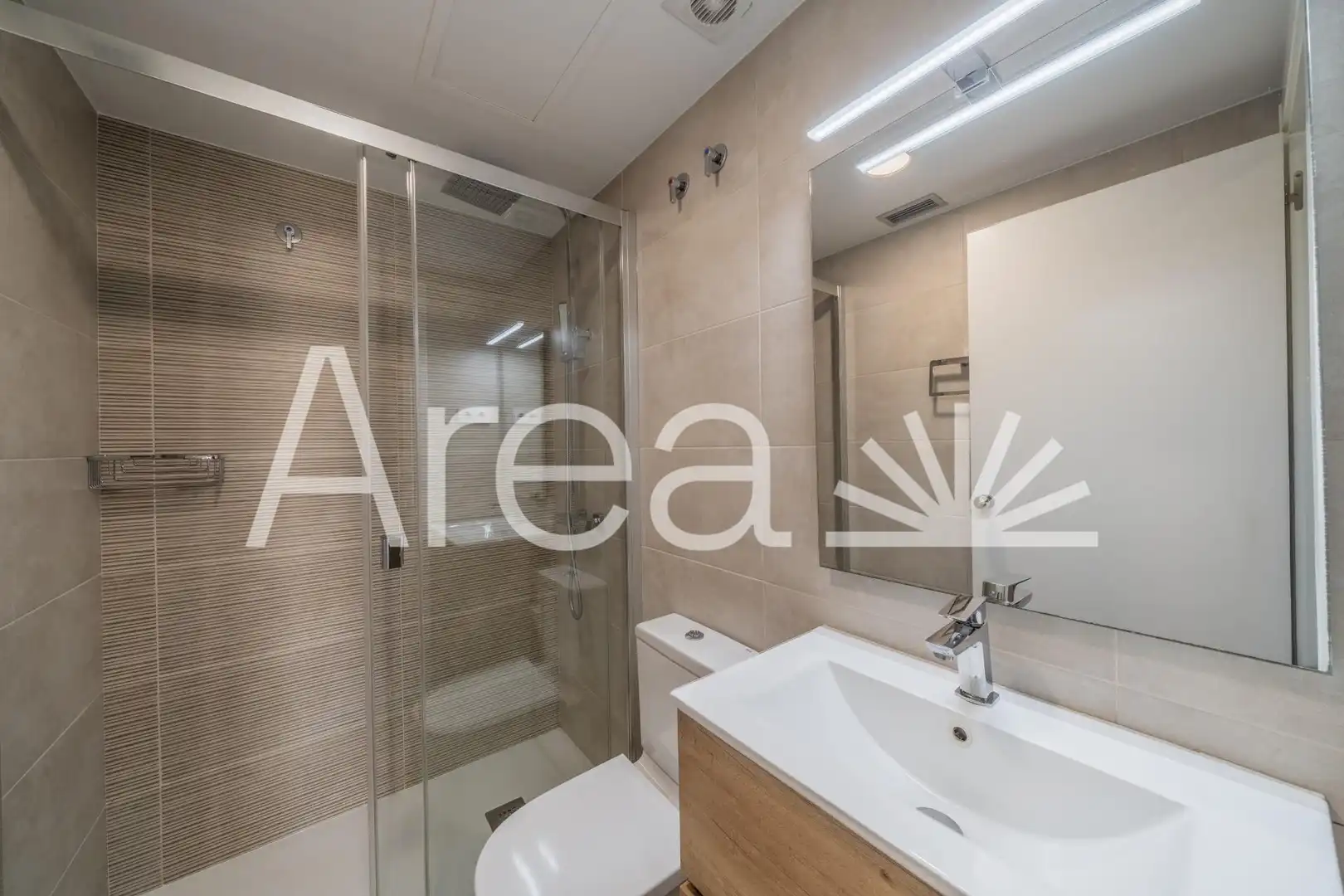 Baño de Ático en venta en Arenys de Mar con Aire acondicionado, Calefacción y Terraza