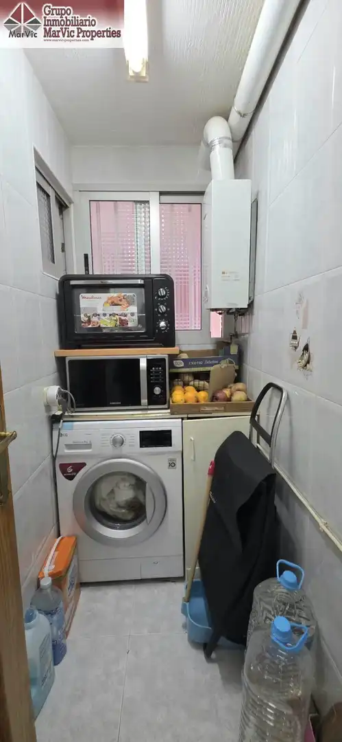 Cocina de Apartamento en venta en Benidorm con Aire acondicionado, Jardín privado y Amueblado