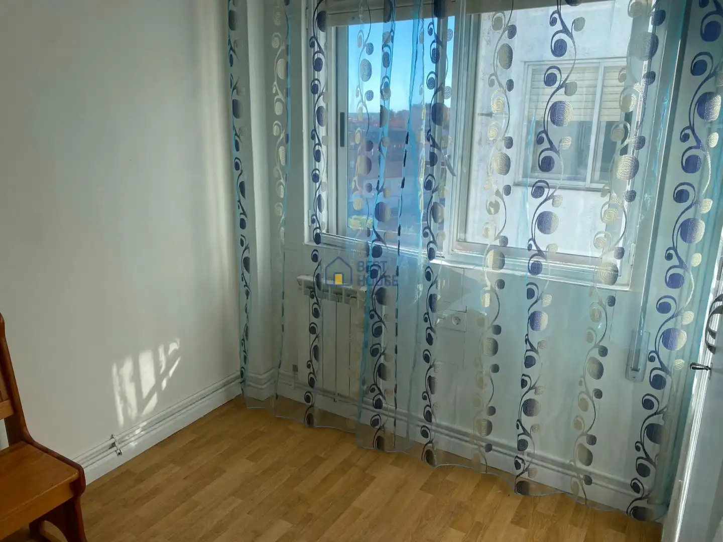 Habitación de Piso de alquiler en León Capital  con Calefacción y Amueblado