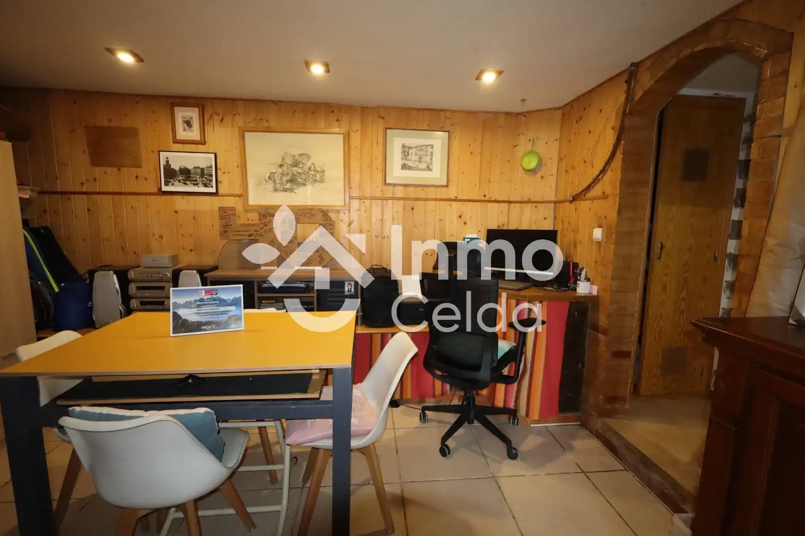 Casa adosada en venta en Chiva con Aire acondicionado, Calefacción y Jardín privado