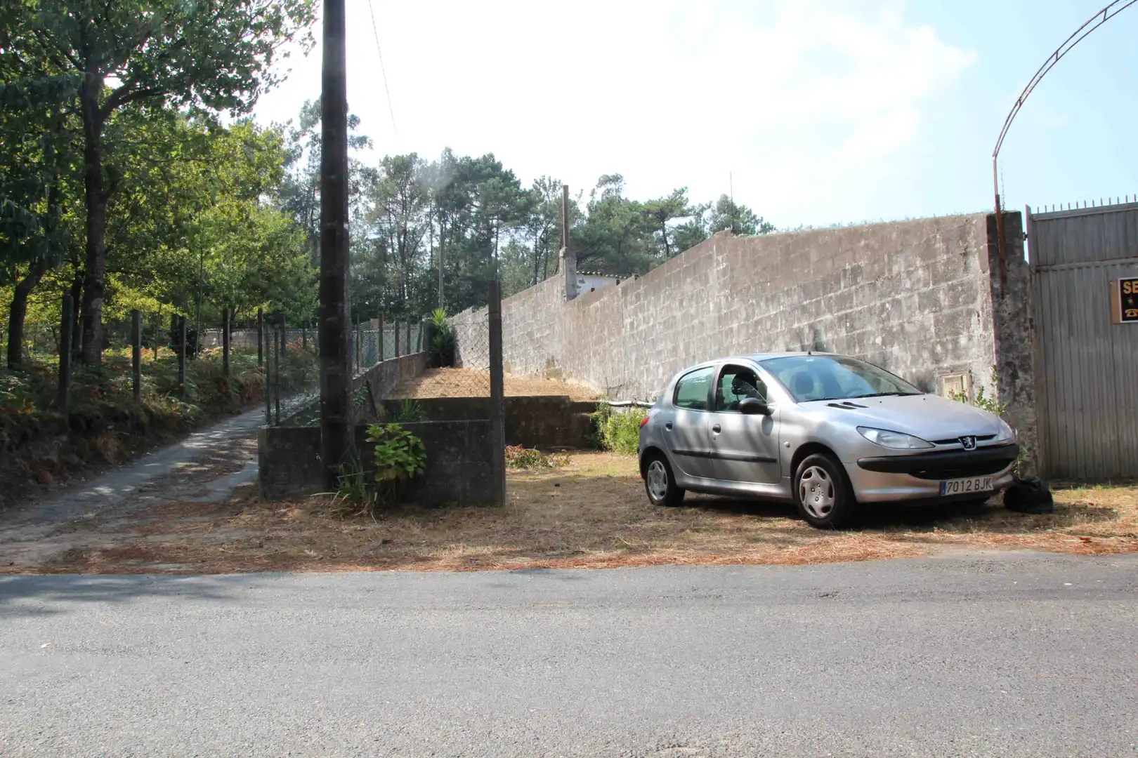 Parking de Nave industrial en venta en Brión