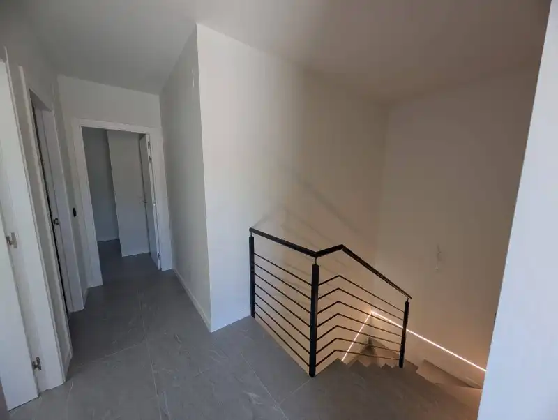 Casa adosada en venta en El Espinar con Calefacción y Terraza