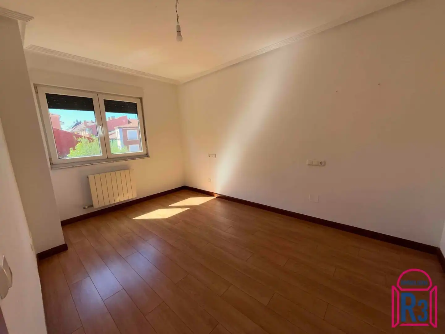 Schlafzimmer von Wohnungen zum Verkauf in León Capital  mit Heizung und Abstellraum