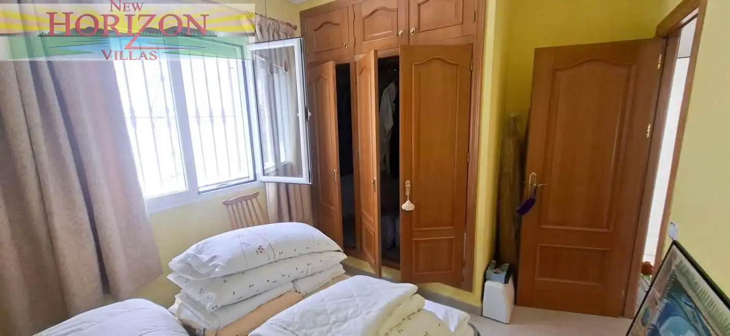Dormitori de Casa o xalet en venda en Arboleas amb Jardí privat, Terrassa i Piscina