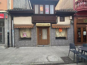 Casa en venda a Calle Gregorio Aurre 37