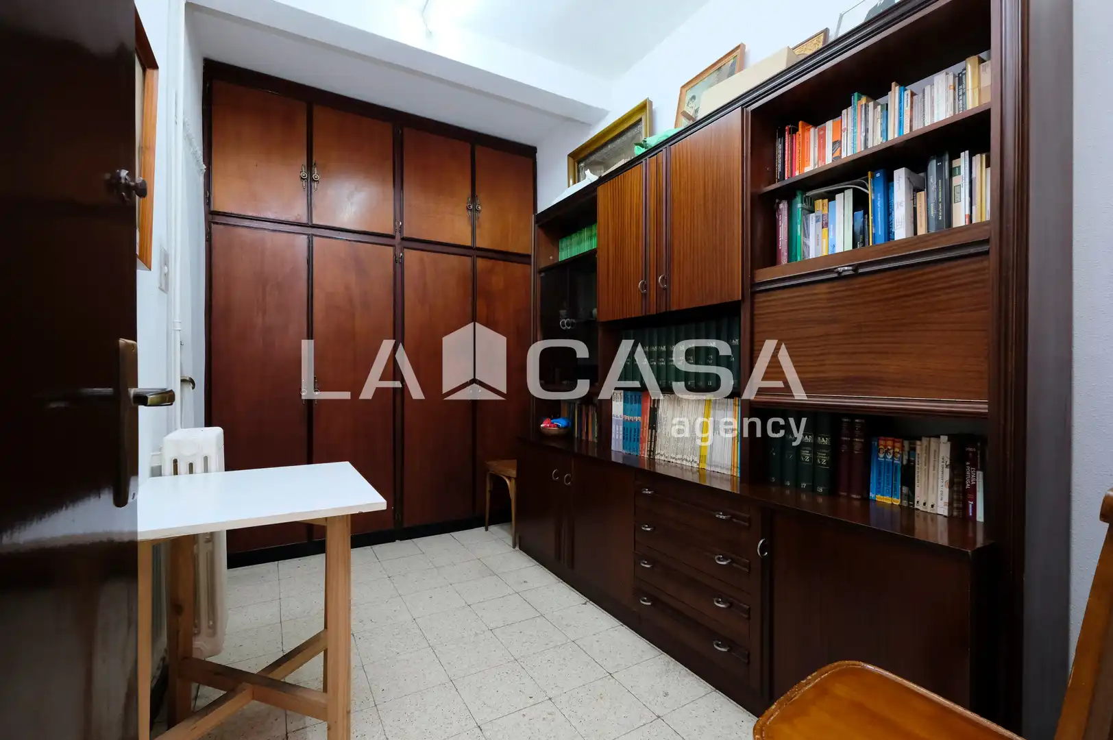 Piso en venta en Barcelona con Calefacción y Balcón