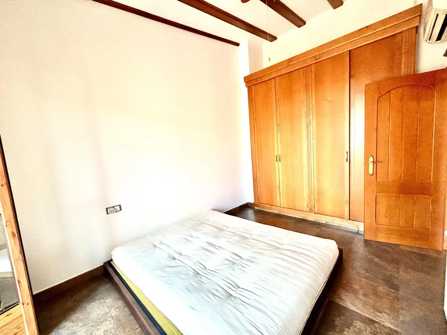 Schlafzimmer von Haus oder Chalet zur Miete in Rafelbuñol / Rafelbunyol mit Klimaanlage, Heizung und Privatgarten