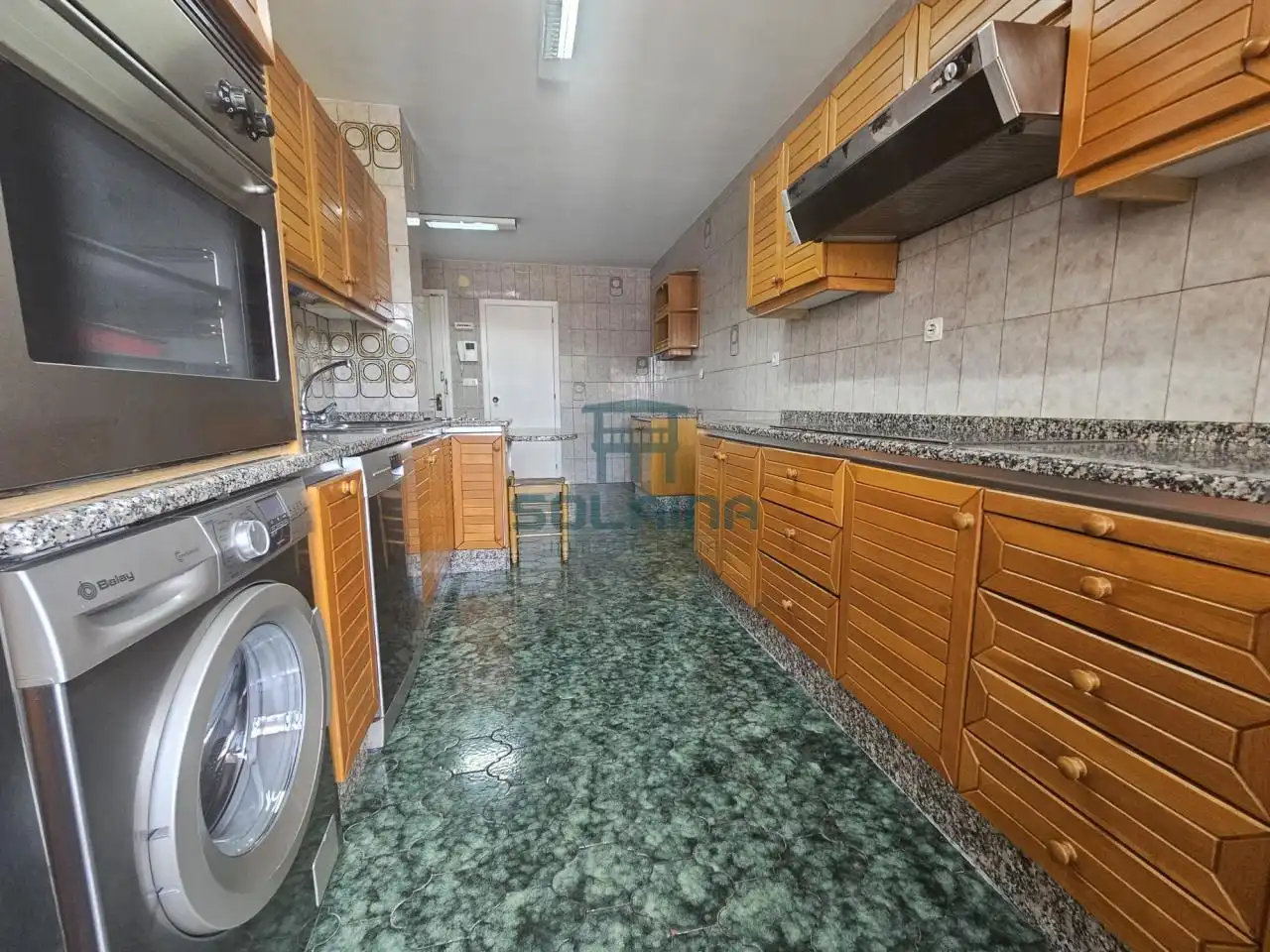 Cocina de Piso en venta en Ourense Capital  con Calefacción, Parquet y Trastero