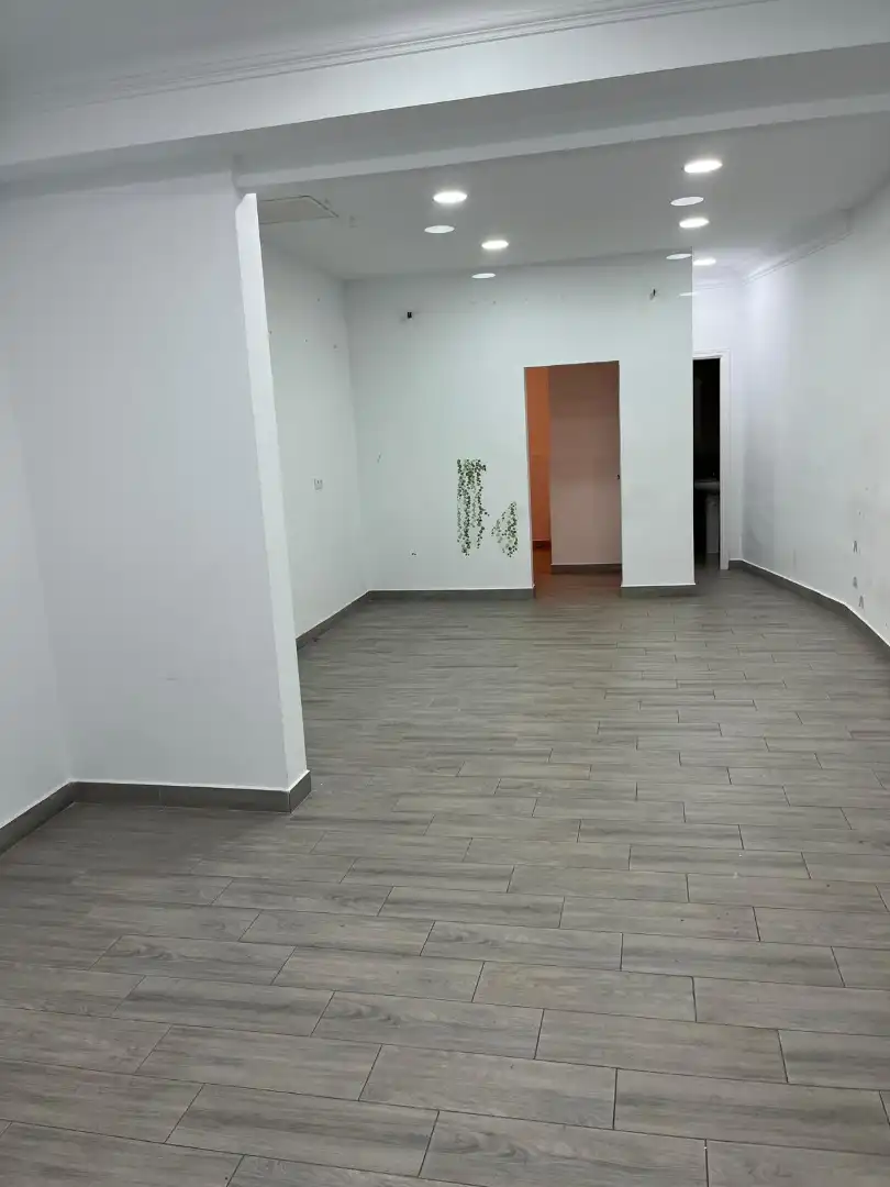 Local comercial en alquiler en Calle Francisco Pizarro 32, imagen 2