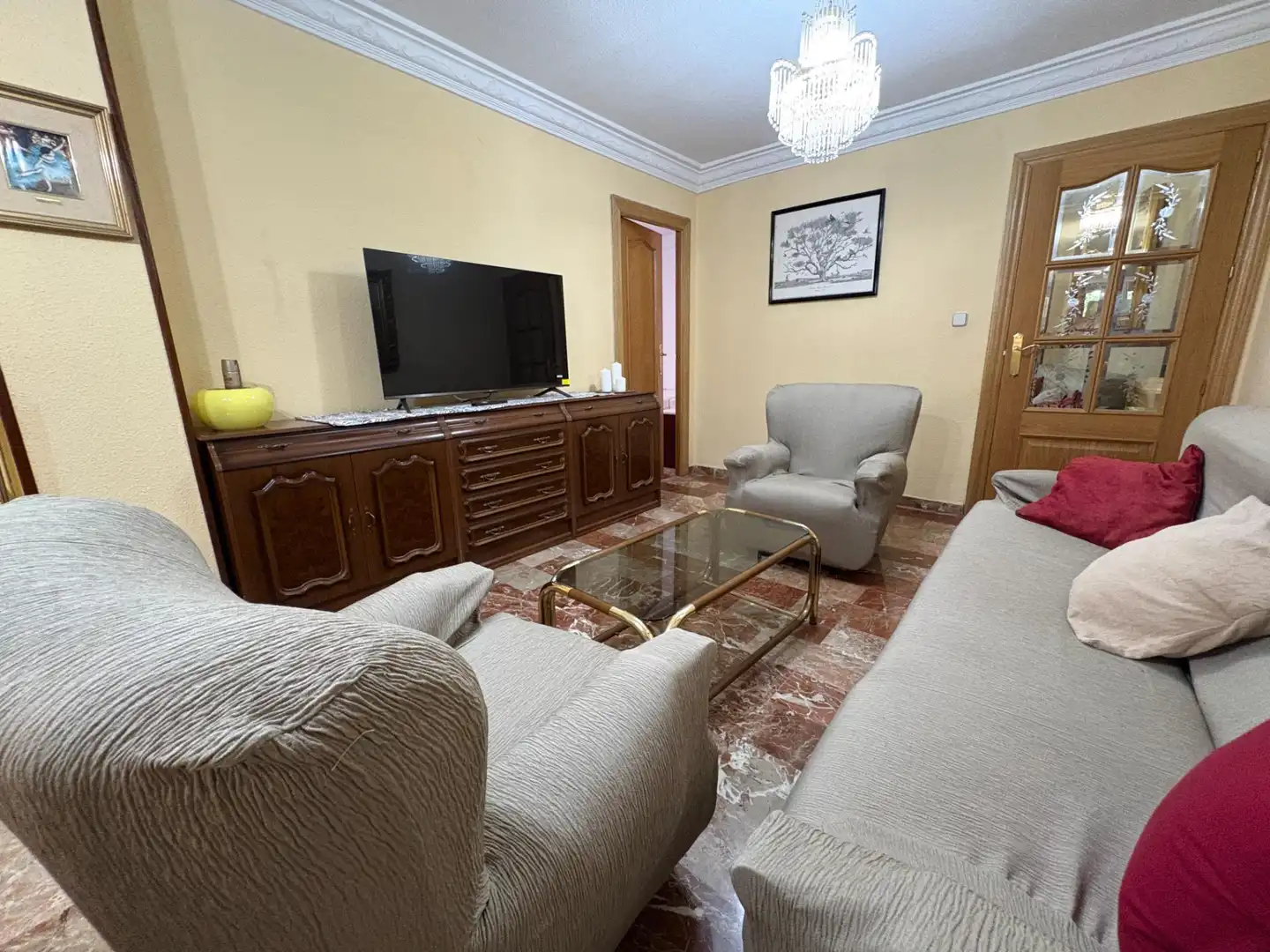 Living room of Flat for rent in Granada  with Heating, Terrace and Furnished