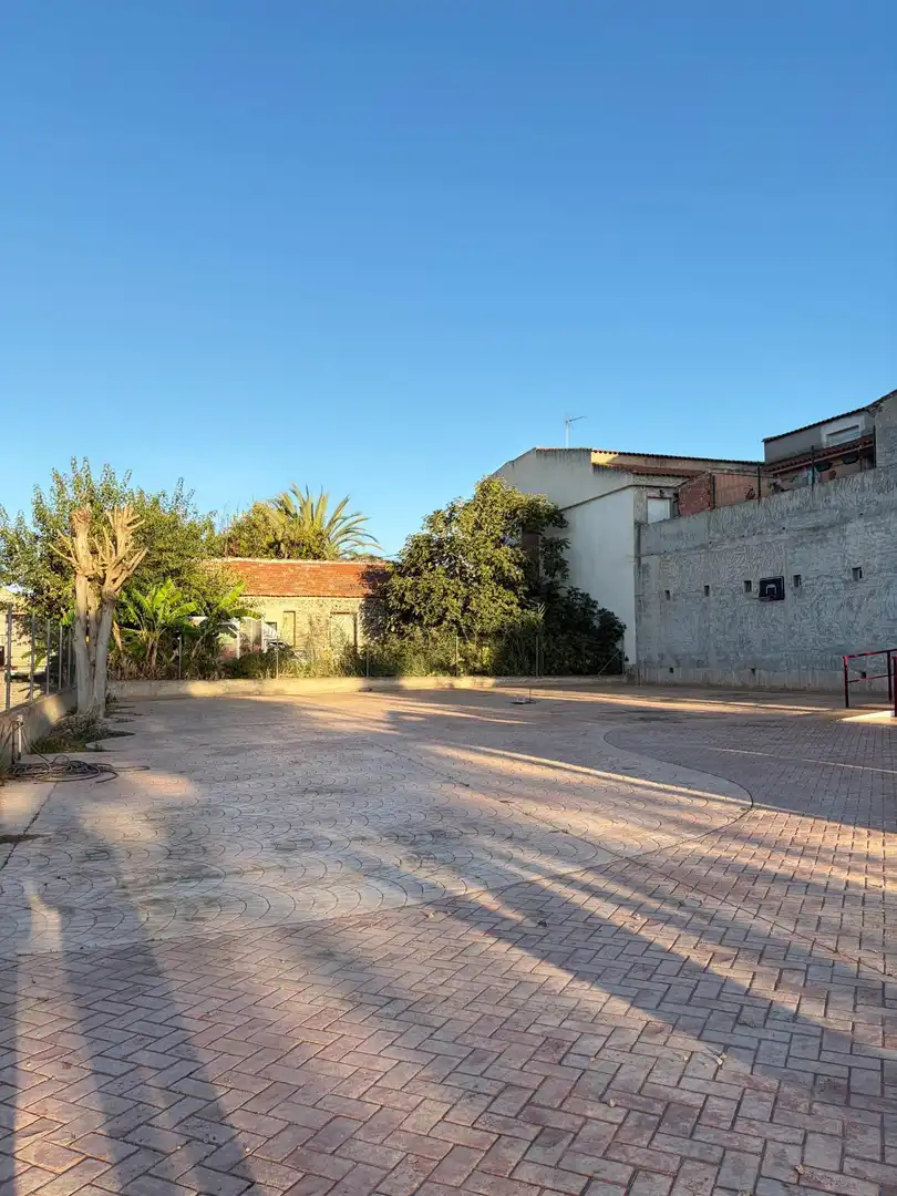 Vista exterior de Garaje de alquiler en Murcia