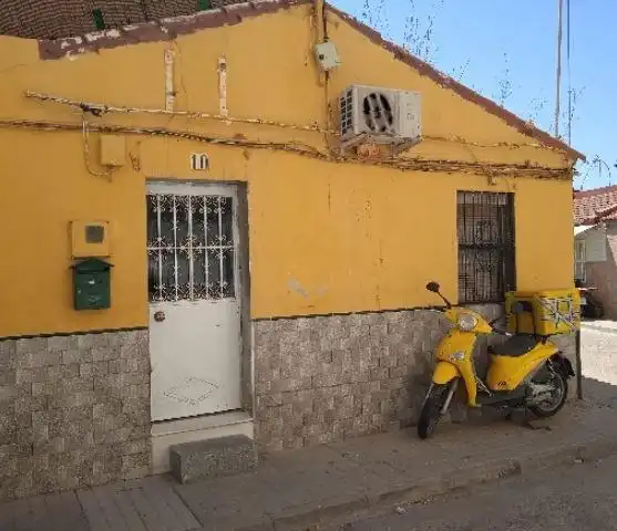 Vista exterior de Casa o chalet en venta en Sevilla