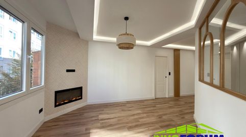 Foto 3 de Piso en venta en Calle Barcelona, Agra del Orzán - Ventorrillo, A Coruña Capital