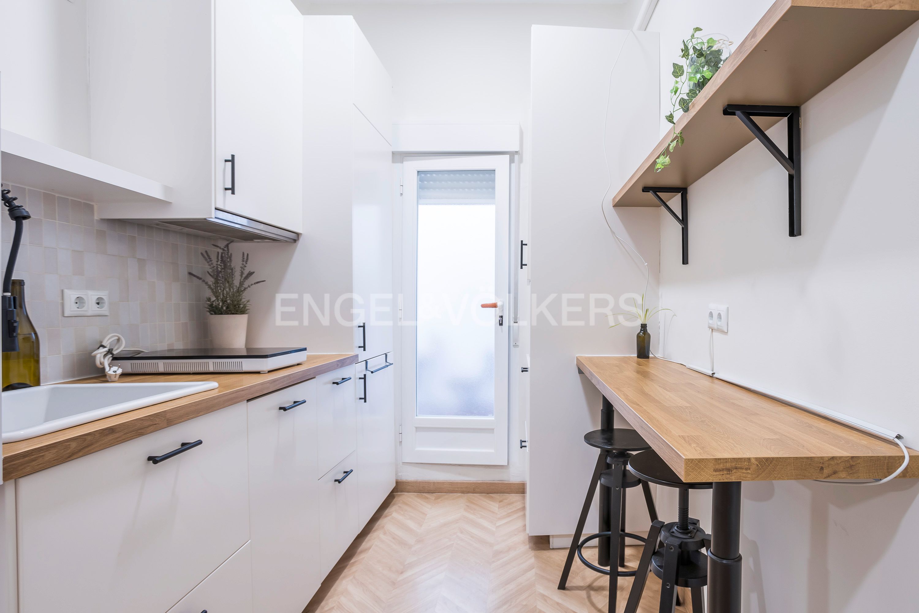 Kitchen of Duplex to rent in  Madrid Capital  with Air Conditioner, Heating and Furnished