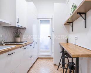 Cuina de Dúplex de lloguer en  Madrid Capital amb Aire condicionat, Calefacció i Moblat