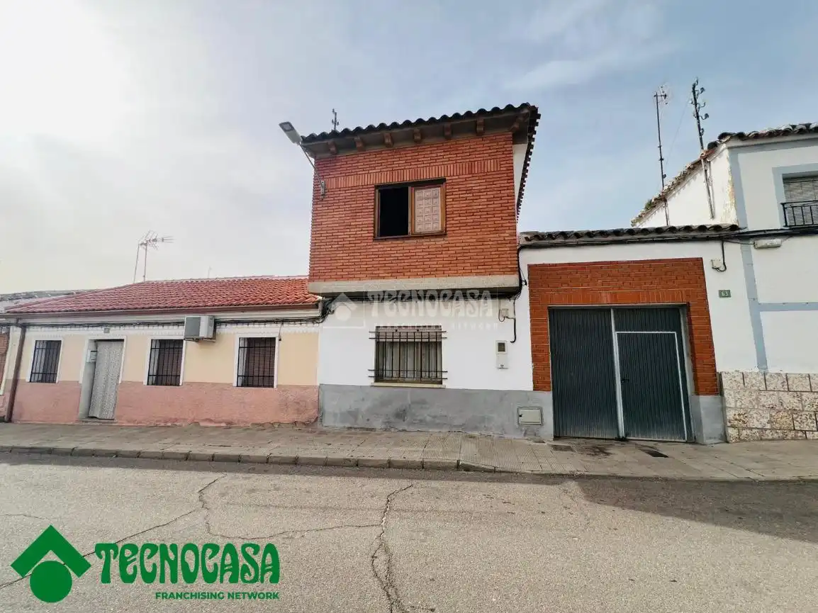 House with garden for sale in La Puebla de Montalbán, imagen 5