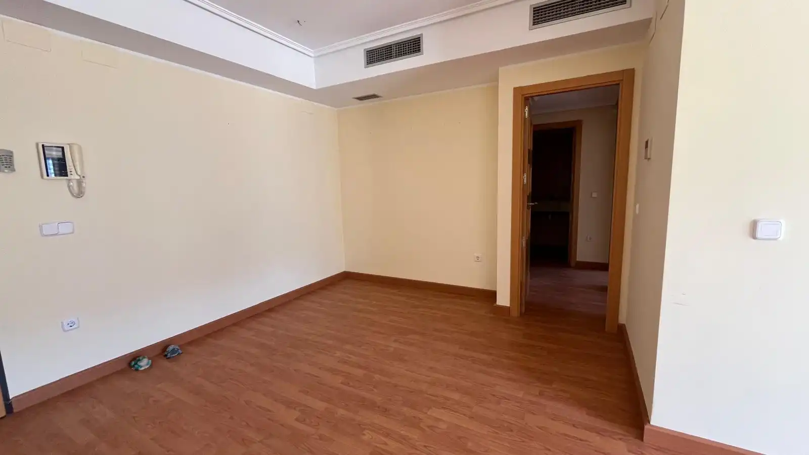 Planta baja en venta en San Jorge / Sant Jordi con Aire acondicionado, Jardín privado y Parquet
