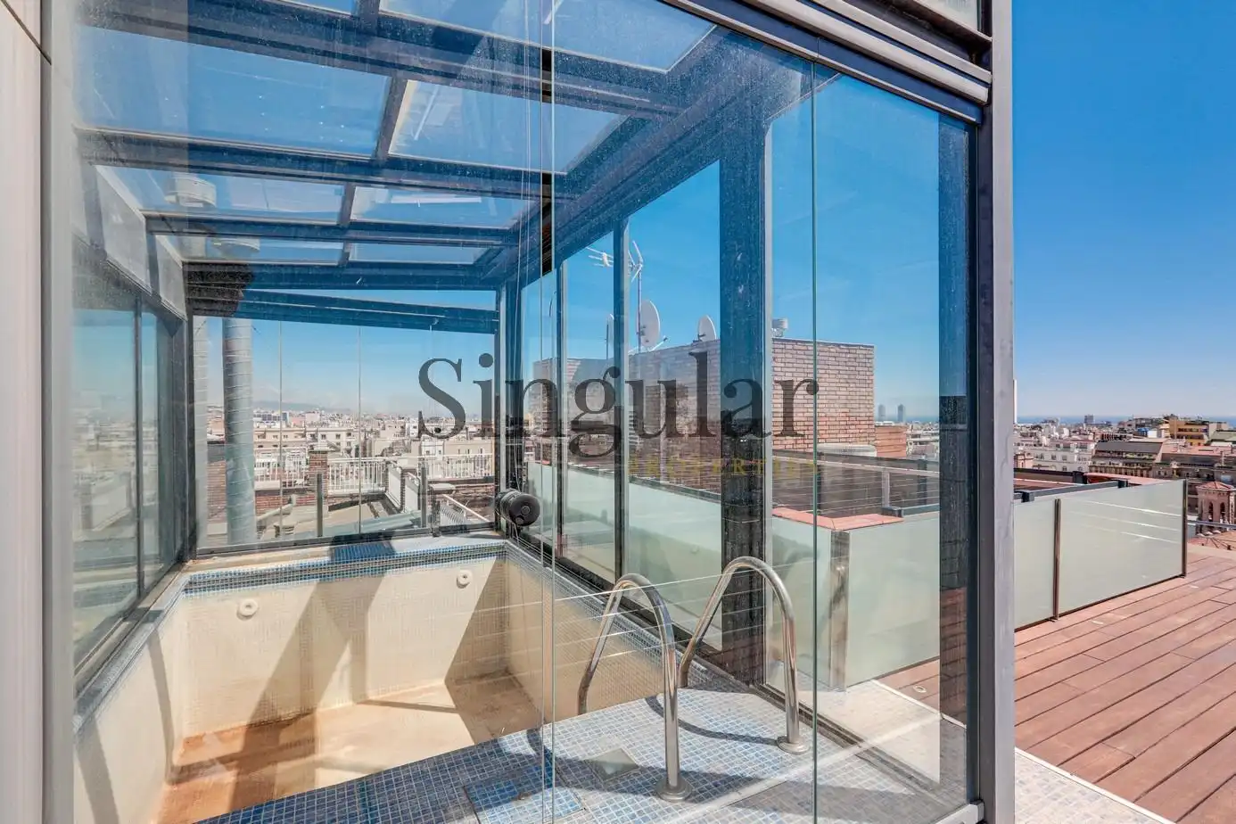 Terrassa de Àtic en venda en  Barcelona Capital amb Aire condicionat, Terrassa i Traster