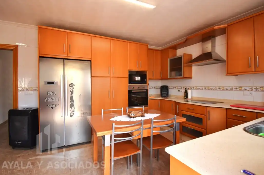 Cocina de Casa o chalet en venta en Cartagena con Aire acondicionado, Calefacción y Jardín privado