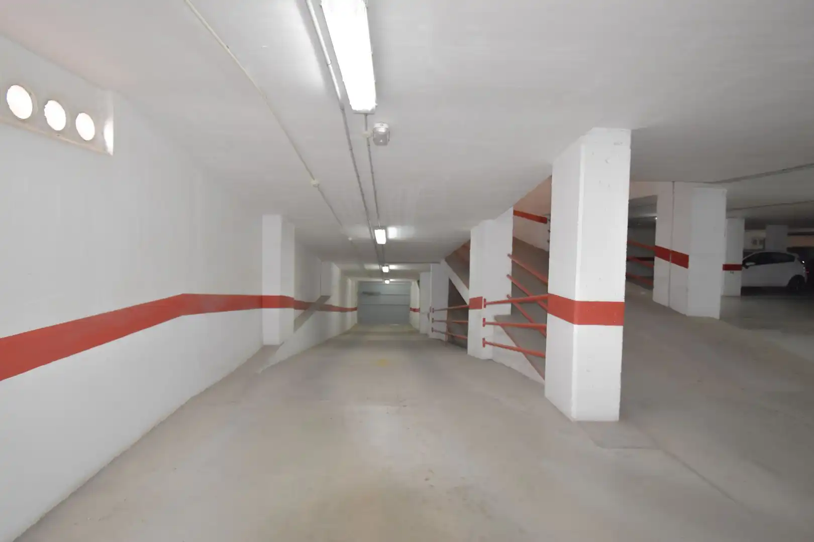 Parking de Apartamento de alquiler en Santa Pola con Aire acondicionado, Calefacción y Terraza