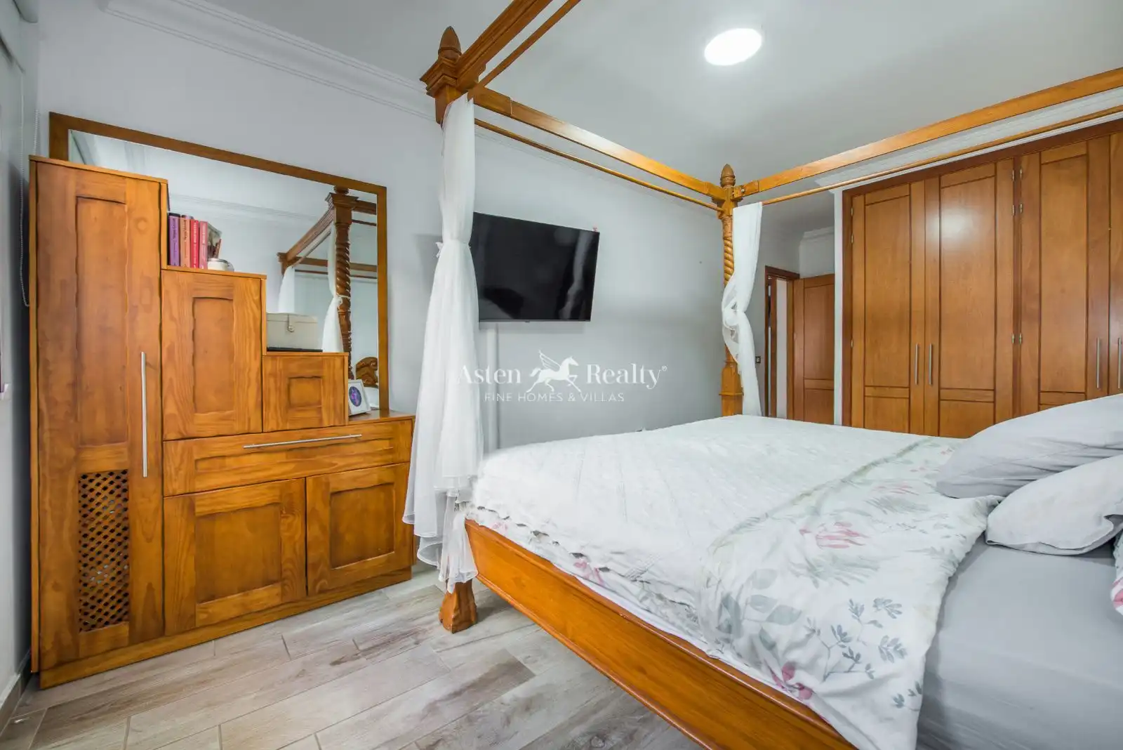 Habitación de Apartamento en venta en Guía de Isora con Aire acondicionado, Terraza y Trastero
