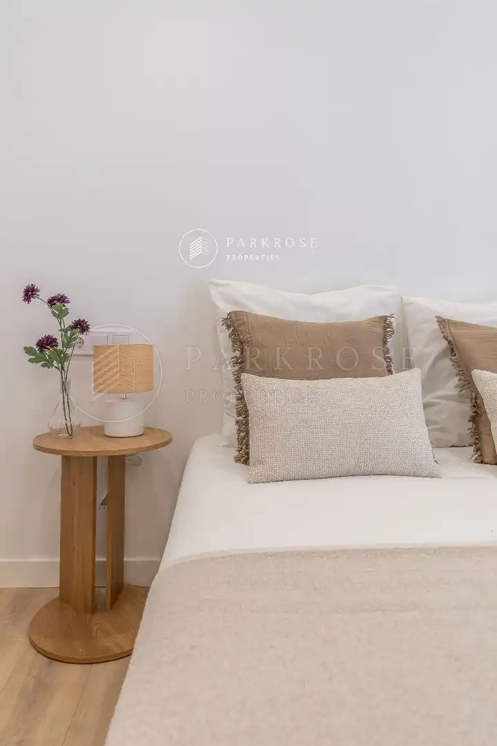 Bedroom of Flat for sale in Madrid  with Air Conditioner, Heating and Terrace